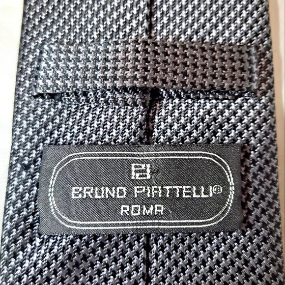 Bruno Piattelli Roma 💯 Woven Silk Men's Necktie 57-60" x 3.25" Gray and Black - Picture 2 of 9